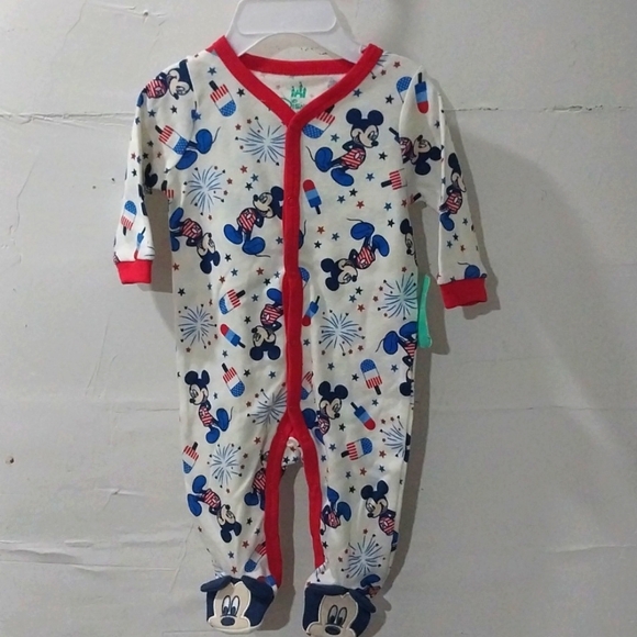 NWT DISNEY 4TH OF JULY CELEBRATION  1 PIECE - Picture 1 of 2